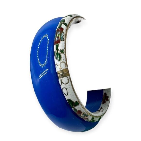 Two 2 bangle bracelets one blue and one white with blue - Picture 1 of 8